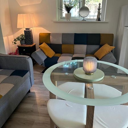 בלינה Basement Studio Apartment מראה חיצוני תמונה