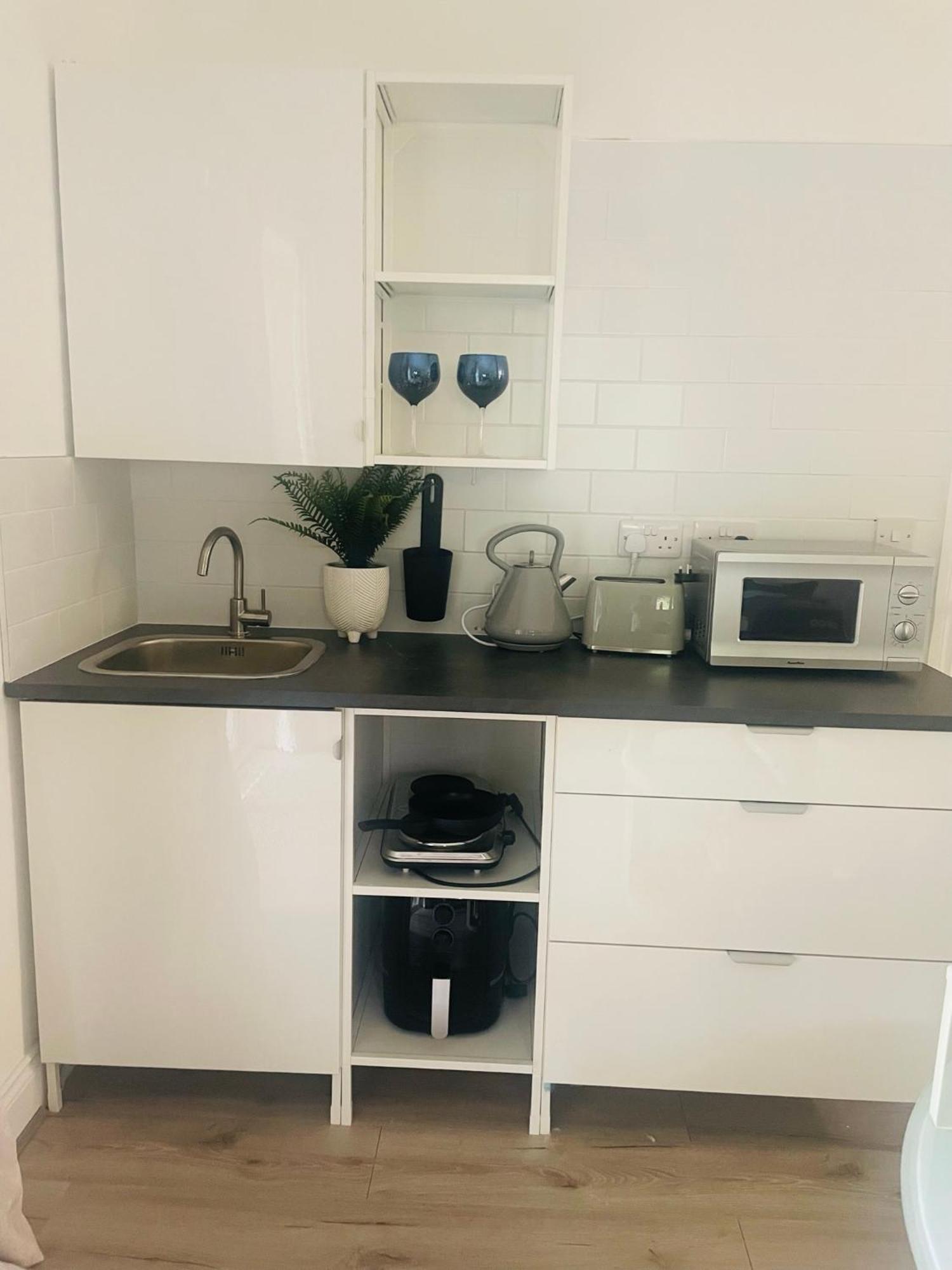 בלינה Basement Studio Apartment מראה חיצוני תמונה