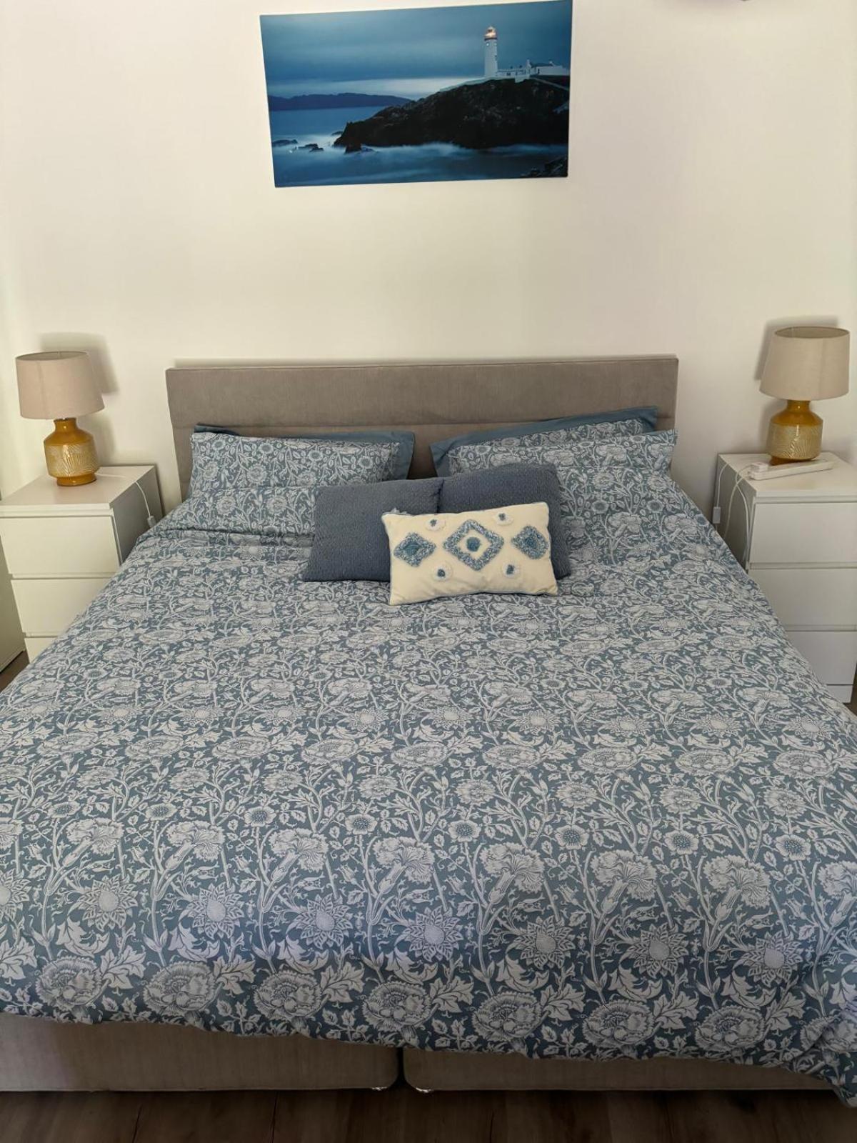 בלינה Basement Studio Apartment מראה חיצוני תמונה