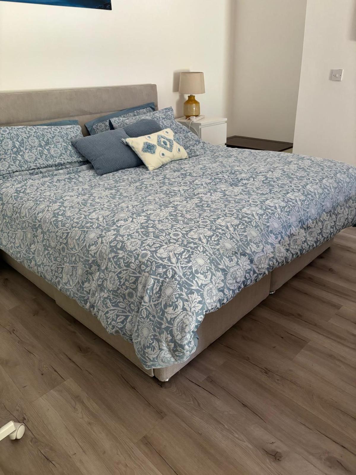 בלינה Basement Studio Apartment מראה חיצוני תמונה